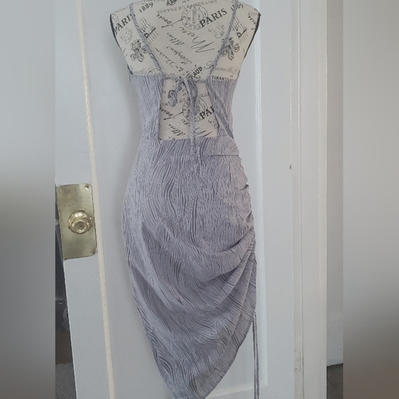 Wavy Striped Print Cami Dress. 🌴 - Picture 1 of 7